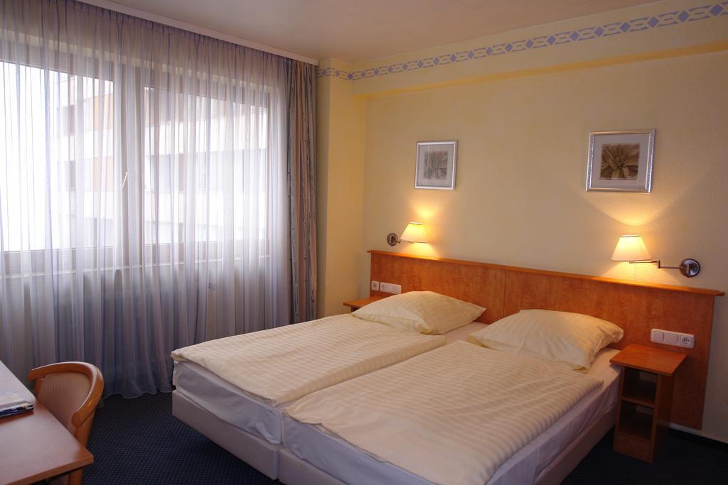 Cityhotel Primavera 特里尔 客房 照片